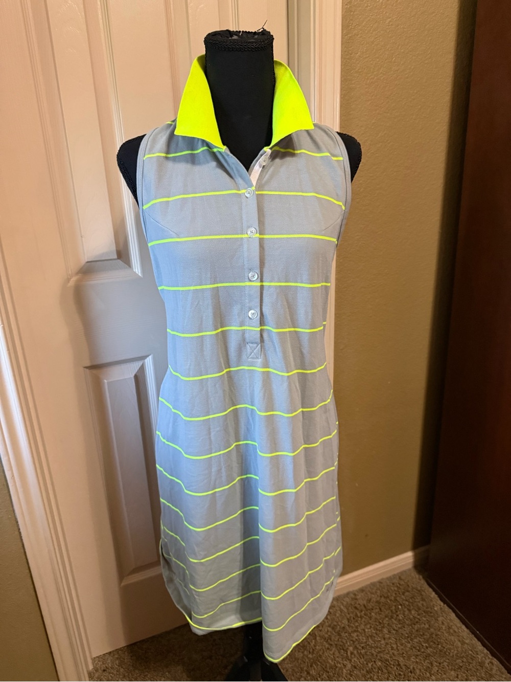 Oakley Sweet Spot Rugby golf dress